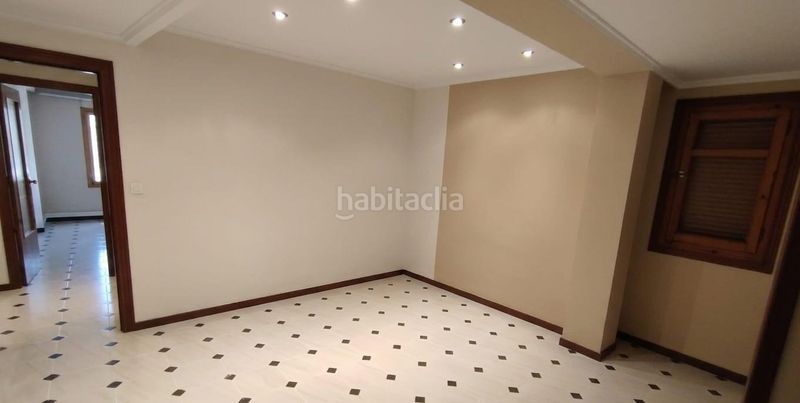 Foto d9068f76-746d-46fb-b389-9a09335735f2. Pis a Foios