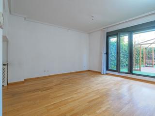 Zweistöckige Wohnung  Avenida de los ángeles