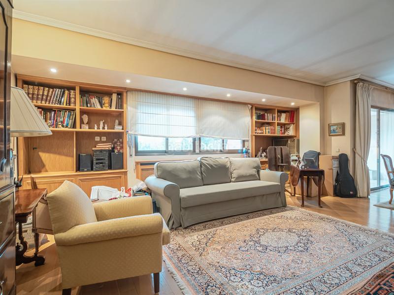 Foto 18d032c6-0a65-4dc3-aea0-256161a668ce. Duplex with heating pool in Carretera del Plantío Majadahonda