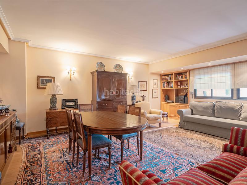 Foto 608c1889-f8b7-4c44-aa27-3b903a9fe9ba. Duplex with heating pool in Carretera del Plantío Majadahonda