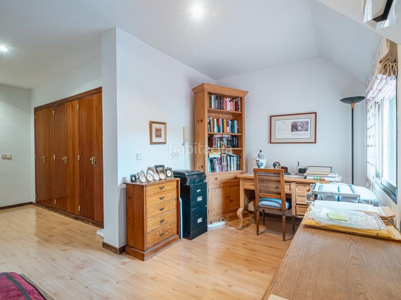 Foto 0c0ff460-a43f-4536-b1e4-b971be3061b3. Zweistöckige wohnung mit heizung pool in Carretera del Plantío Majadahonda