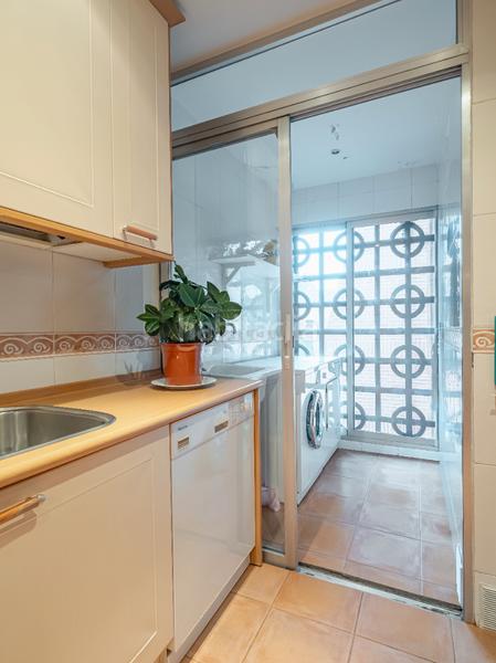 Foto 5dbf1aed-a4e8-4e44-accc-5865c30f352a. Zweistöckige wohnung mit heizung pool in Carretera del Plantío Majadahonda