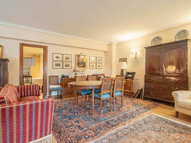 Foto 84383c4a-24c4-46b8-af15-ebb816b600e9. Zweistöckige wohnung mit heizung pool in Carretera del Plantío Majadahonda