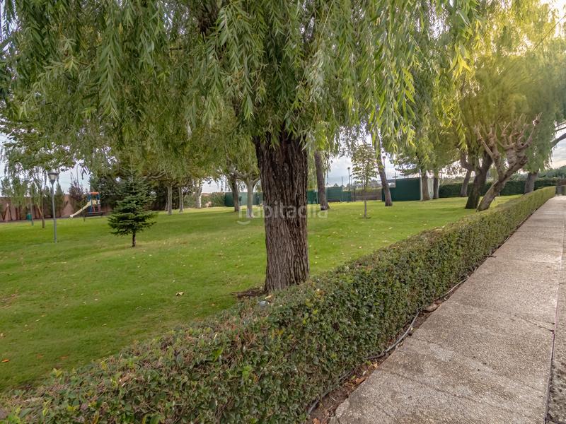 Foto bbf4b448-f9b9-4f9c-9bc4-d750645e6096. Zweistöckige wohnung mit heizung pool in Carretera del Plantío Majadahonda