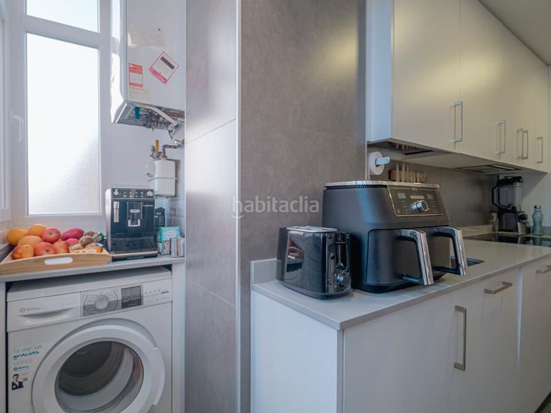 Foto 26b57406-6b66-48a0-8cf6-4829022fb606. Piso  en venta en calle de josé celestino mutis en Madrid