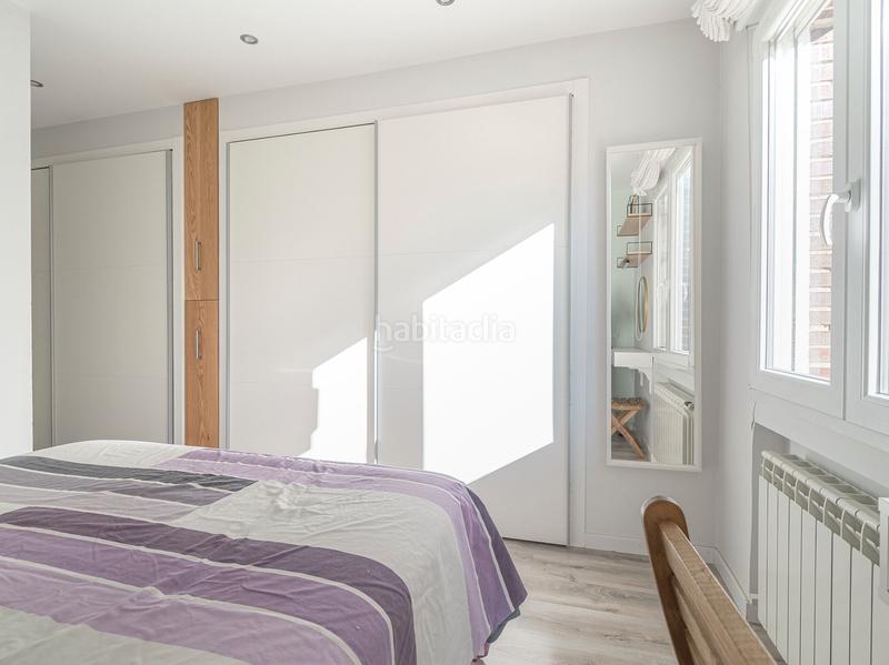 Foto cbe14424-ad42-4217-a915-f10044e3dee0. Piso  en venta en calle de josé celestino mutis en Madrid