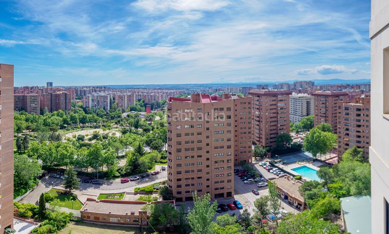 Foto fa1a853b-71b4-44b7-9be4-66dd40633193. Pis amb calefacció aparcament piscina a La Paz Madrid