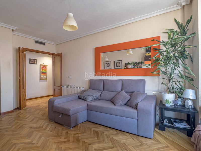 Foto b262a548-6721-4a98-9579-c88faf539bfc. Pis amb calefacció a Los Cármenes Madrid