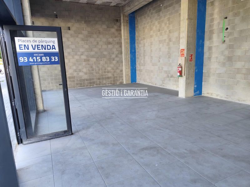 Foto 3f798028-ebee-4344-856d-07d18345386c. Local comercial a Centre Hospitalet de Llobregat (L´)