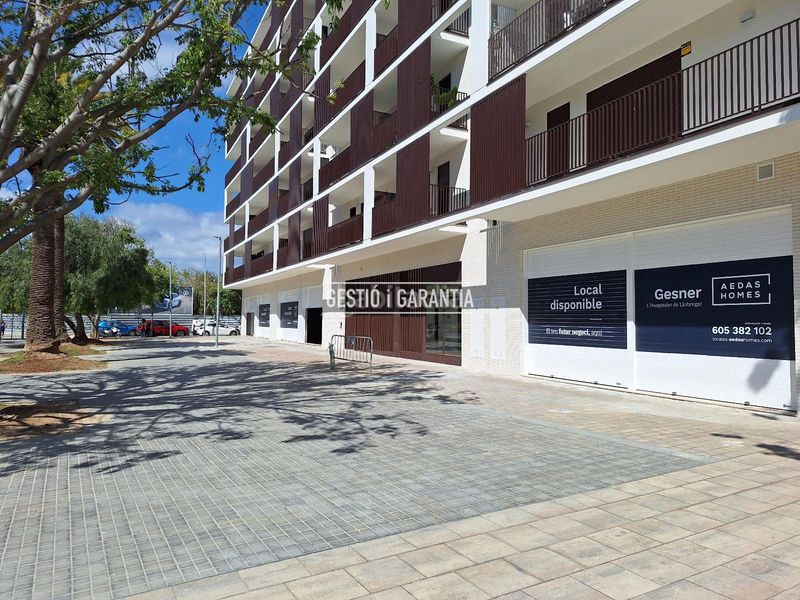 Foto 22f25d9a-00e3-4166-ba1a-0dad849dbbf7. Local comercial a Centre Hospitalet de Llobregat (L´)