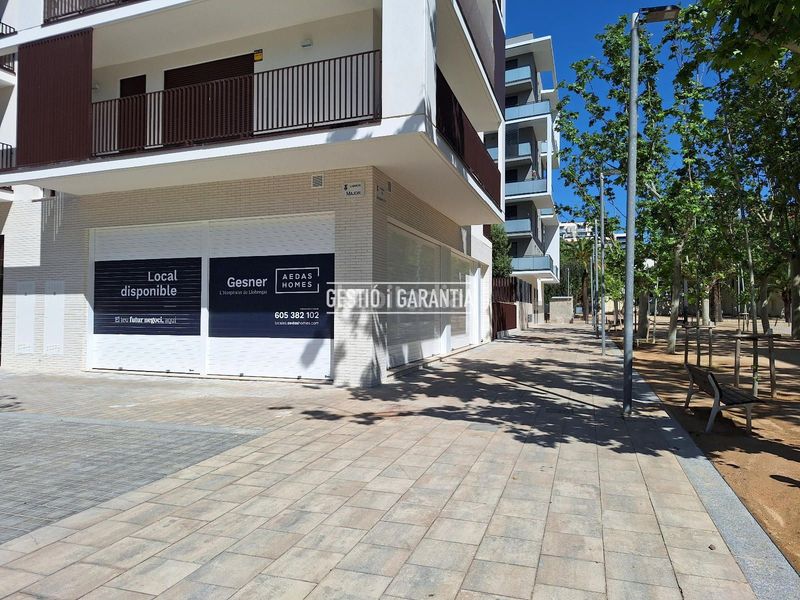 Foto 69999f63-3a7e-405a-84a0-4c7db1d6b455. Local comercial a Centre Hospitalet de Llobregat (L´)