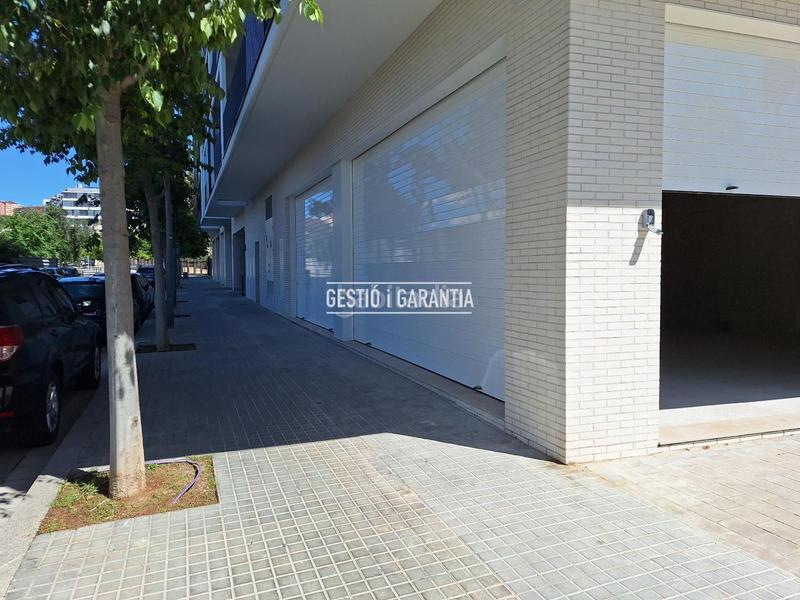 Foto 6e8b8dbd-d7d9-4d4e-9c6d-253450317ed5. Locale commerciale in Centre Hospitalet de Llobregat (L´)