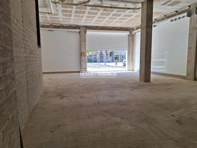 Foto d3b03668-1800-468e-b06b-93d281a9dd62. Locale commerciale in Centre Hospitalet de Llobregat (L´)