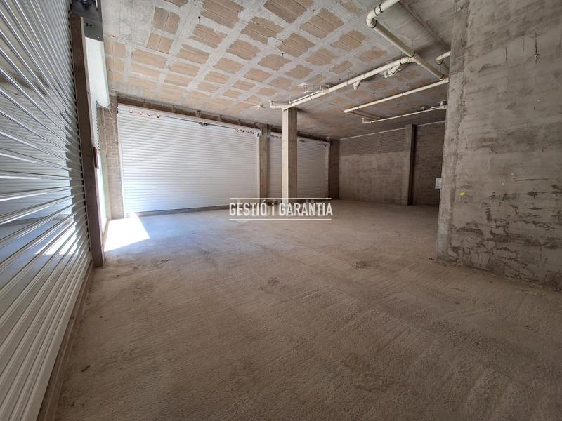 Foto f23a82b9-1249-4e23-b453-fd02261208ef. Locale commerciale in Centre Hospitalet de Llobregat (L´)