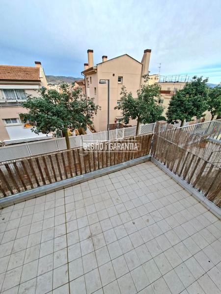 Foto 544b7ddc-4245-424a-8a37-6785a36c193d. Appartement avec chauffage parking dans La Font d´en Fargues Barcelona