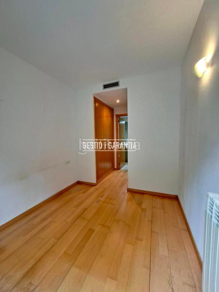 Foto 65e3b289-0261-4ee1-bc1e-5aa14cba1a97. Appartement avec chauffage parking dans La Font d´en Fargues Barcelona