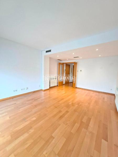 Foto e4278a8f-eb44-40dc-b382-6faa41fdcee7. Appartement avec chauffage parking dans La Font d´en Fargues Barcelona