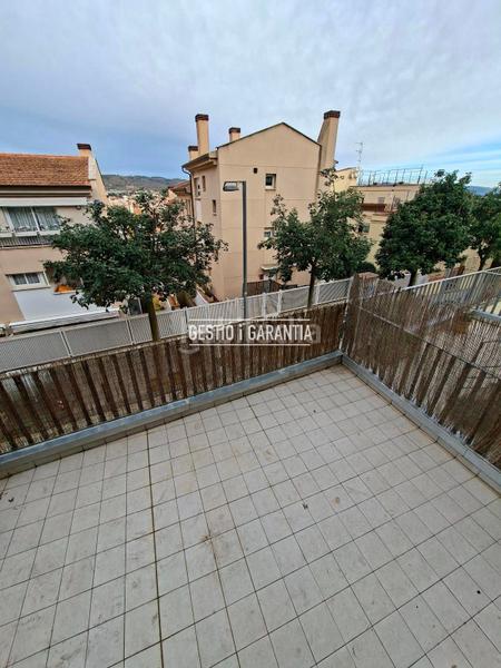 Foto f3940e74-1f26-4f4e-84e8-55a3247f3965. Appartement avec chauffage parking dans La Font d´en Fargues Barcelona