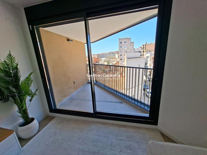 Foto 8ffbe140-29bb-47aa-a5c3-cb96b7956031. Àtic amb piscina a Ca n'Aurell Terrassa