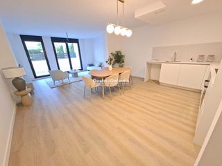 Pis  Antoni torrella. Piso en venta en terrassa