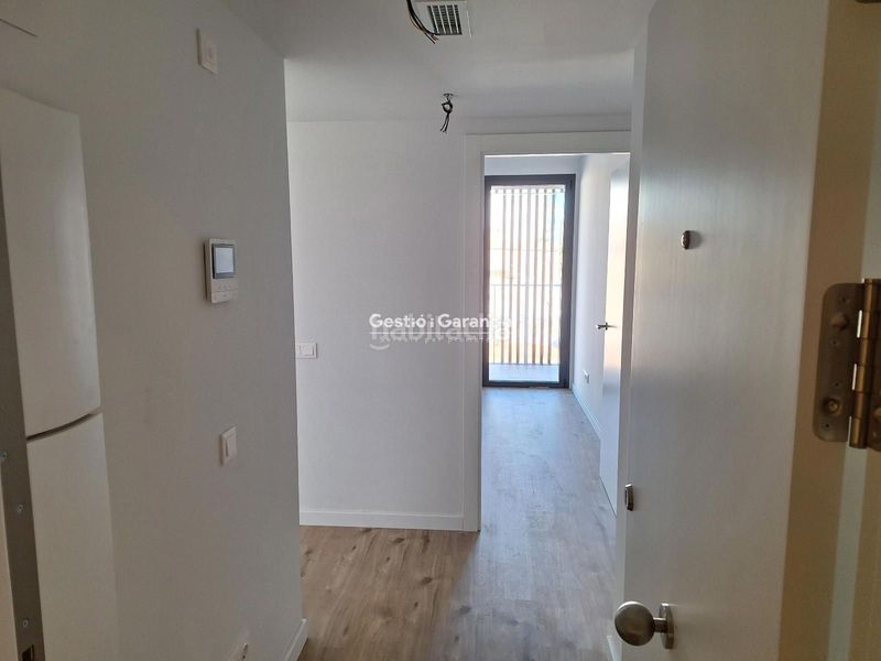 Foto d6561ca9-850b-477a-9ee1-66aaf3fa4e5b. Pis amb aparcament a Centre Badalona