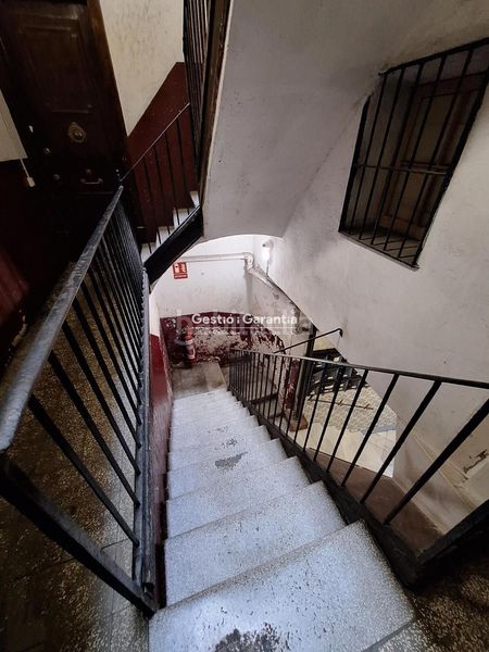Foto 0aba99f3-e998-42a7-9ced-65099a1c55c8. Pis a Raval Barcelona