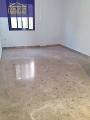 Alquiler Apartamento en Huerta de la Reina - Trassierra