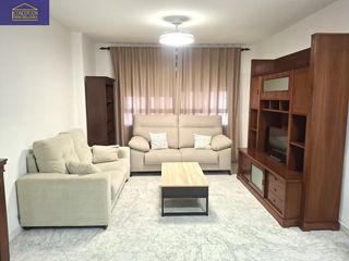 Rent Flat in Ciudad Jardín - Zoco. Especial estudiantes