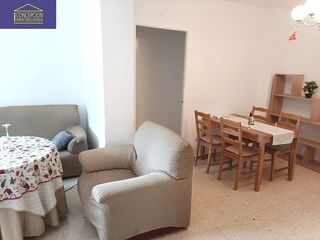 Miete Etagenwohnung in Avenida guerrita 2. ¡atencion estudiantes!   ¡piso completo! ¡curso completo 2026-27