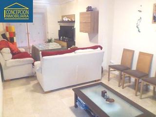 Apartament a Ciudad Jardín - Zoco. Reciente construcción con cochera