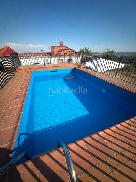 Foto 4aa6d8cf-11b4-4c2c-b191-d471fee047e6. Xalet amb piscina a Almodóvar del Río