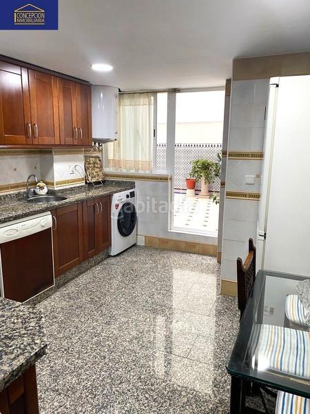 Foto 9eb800f8-d4cc-49c4-a52c-537532672d92. Location appartement avec chauffage parking dans Ciudad Jardín - Zoco Córdoba