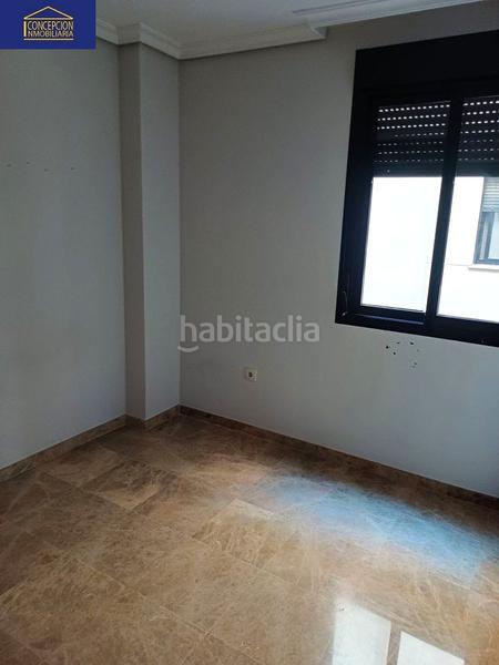 Foto b3b150c6-0df1-4c7e-a668-958d1a5fefe1. Lloguer pis amb calefacció aparcament piscina a Ciudad Jardín - Zoco Córdoba