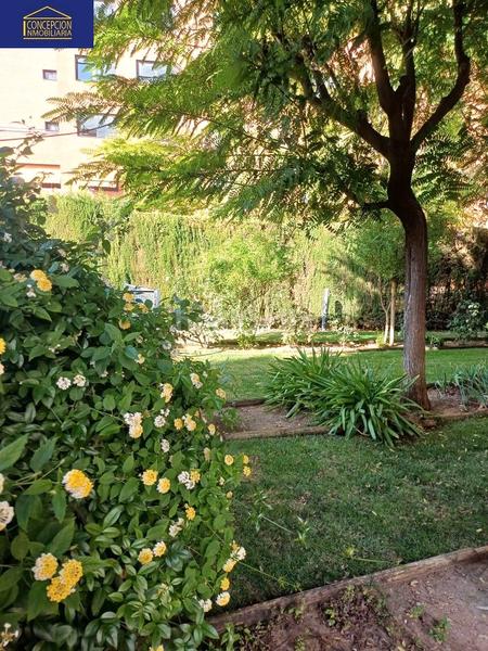 Foto e08e2138-a637-4656-ac09-ab2711a2f2f8. Lloguer pis amb calefacció aparcament piscina a Ciudad Jardín - Zoco Córdoba