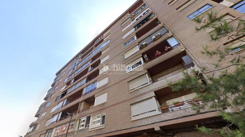 Foto b96232c8-9cc5-4d42-a714-2ec06f71ffeb. Piso  en venta en La Bozada - Parque Delicias Zaragoza