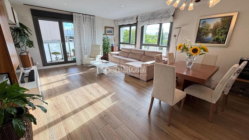 Foto 2b5a2841-23b1-478b-a3dc-62b5bbb4244f. Pis amb calefacció piscina a Parque Palomar - Bombarda Zaragoza