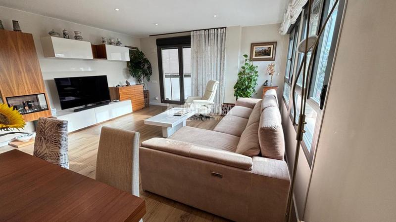 Foto 7200fea0-c951-462b-a179-eeffbf89fd39. Pis amb calefacció piscina a Parque Palomar - Bombarda Zaragoza