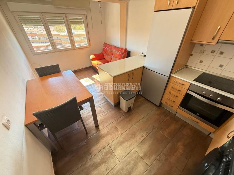 Foto c2f2e4cf-743b-4aca-8e20-89925c2f25af. Pis amb calefacció a La Bozada - Parque Delicias Zaragoza