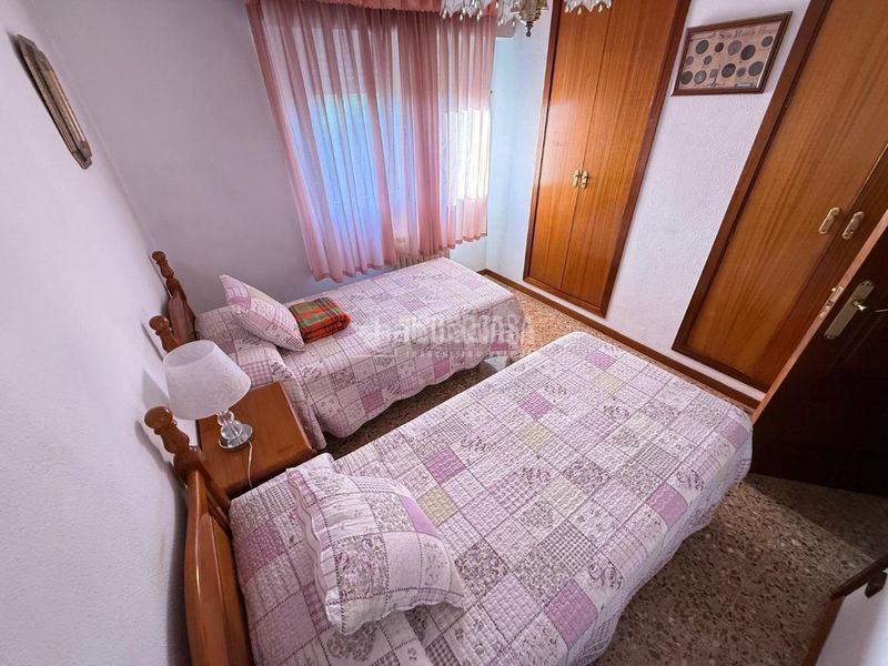 Foto 5ca5c307-d71f-4592-9aa2-051b480d60b4. Pis amb calefacció aparcament a Parque Palomar - Bombarda Zaragoza