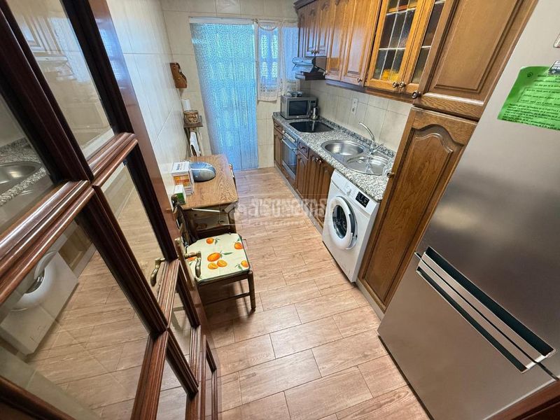 Foto c9c72ec7-d157-44d1-bd17-1b175e481513. Pis amb calefacció aparcament a Parque Palomar - Bombarda Zaragoza