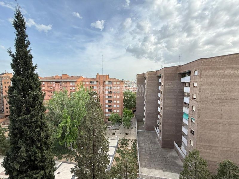 Foto 1d06aef0-f4e2-4eac-8487-9dba9ac8bed8. Pis amb calefacció a Parque Palomar - Bombarda Zaragoza