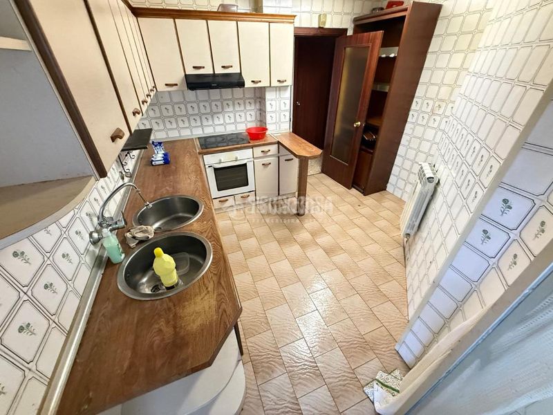 Foto 6f989d7c-cb8f-44a8-b5c4-dd7f39bc1bb2. Pis amb calefacció a Parque Palomar - Bombarda Zaragoza