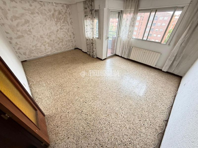 Foto a0f9293a-7af8-4381-8630-dbca956297c2. Pis amb calefacció a Parque Palomar - Bombarda Zaragoza