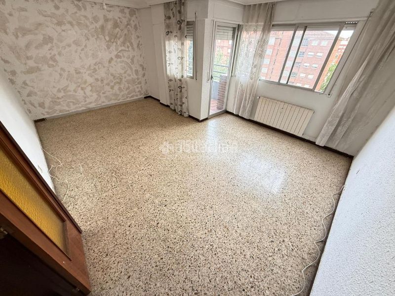 Foto bfc5c6cb-c5dd-474f-8e48-e4c547c8a13f. Pis amb calefacció a Parque Palomar - Bombarda Zaragoza