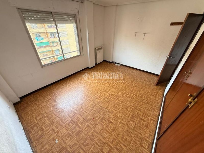 Foto d53d5e12-4d48-4bb0-a0e9-e9454eeb908a. Pis amb calefacció a Parque Palomar - Bombarda Zaragoza