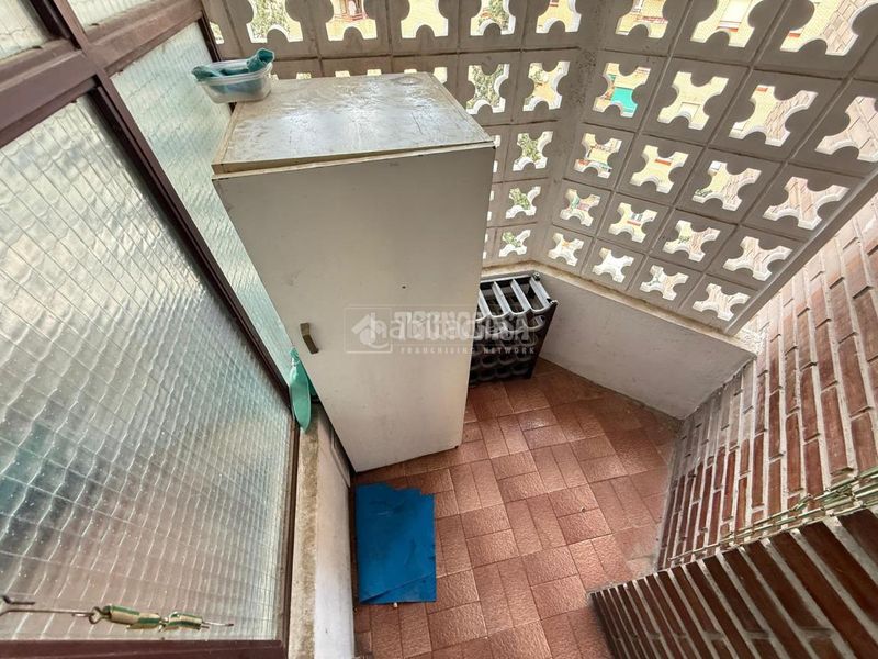 Foto de8fbb88-aca7-4b5c-b128-589af3ef415e. Pis amb calefacció a Parque Palomar - Bombarda Zaragoza