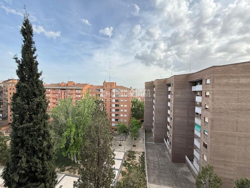 Foto e90c985a-519a-4180-b2d8-46fb1222e6cf. Pis amb calefacció a Parque Palomar - Bombarda Zaragoza