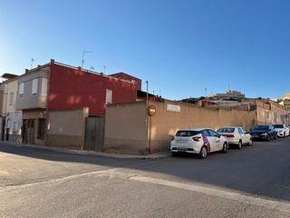 Terreno residencial  Calle de la huerta. Terreno residencial