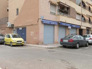 Local Comercial en Calle Picos de Urbión