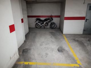 Aparcament cotxe  Calle ramón j sender. Venta de garaje y trastero en el ensanche